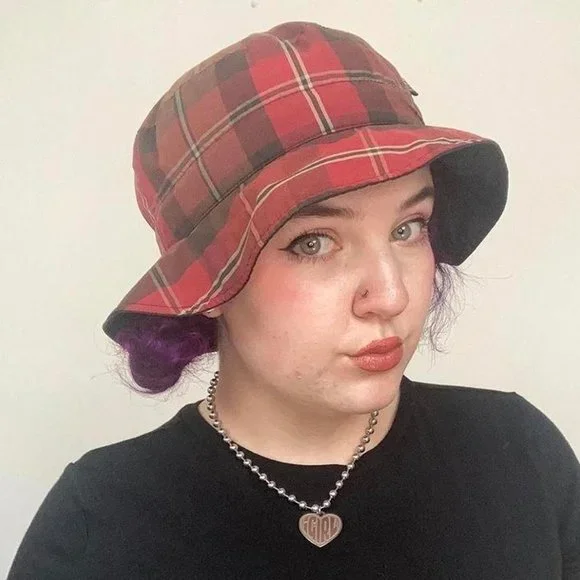 ❌SOLD❌ Totes red plaid bucket hat - Picture 3 of 4